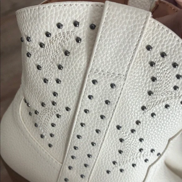 Cream Rhinestone Booties - Picture 5 of 10